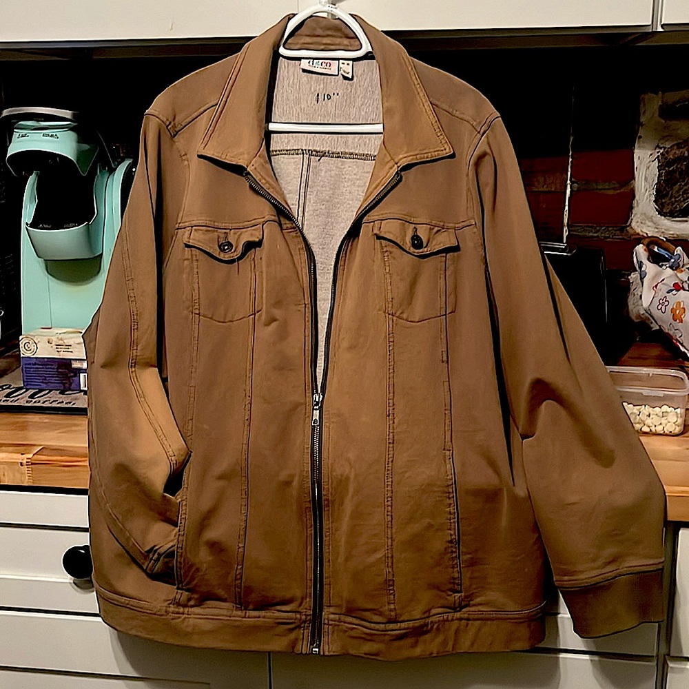 QVC jacket spandex in XL like a coffee color it’s indestructible so comfy